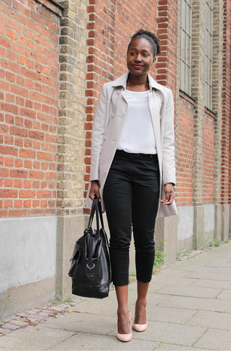 Как носить топ без рукавов с дождевиком