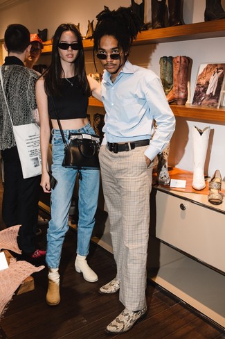 С чем носить ботинки челси со змеиным рисунком мужчине