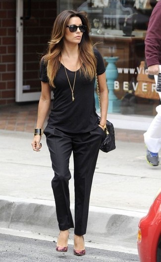 С чем носить кожаные туфли со змеиным рисунком