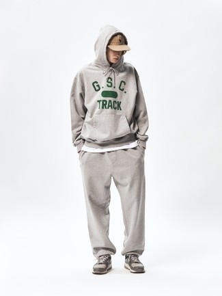 С чем носить кеды подросткам мужчине