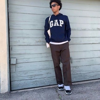 С чем носить кеды подросткам мужчине