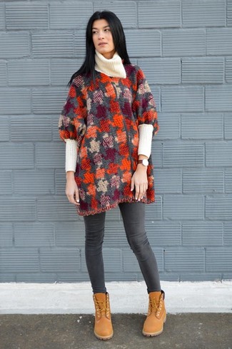 С чем носить замшевые ботинки на шнуровке женщине