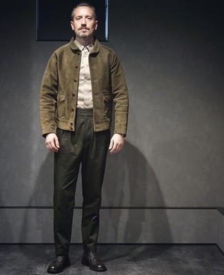 С чем носить замшевую куртку-рубашку мужчине