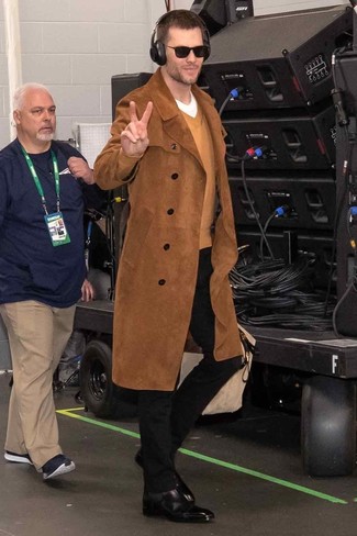 С чем носить замшевый плащ мужчине