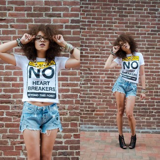 С чем носить замшевые босоножек на танкетке