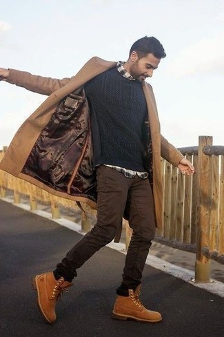 С чем носить замшевые рабочие ботинки мужчине