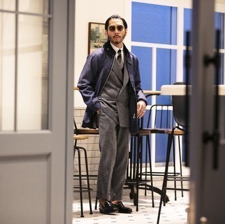 Как носить костюм с классической рубашкой