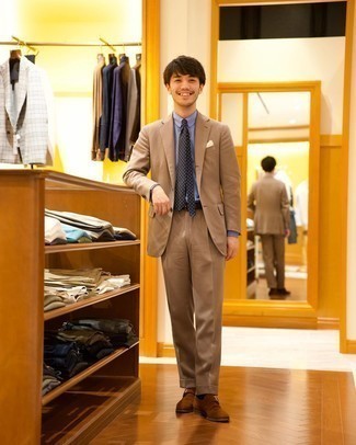 Как носить костюм с монками