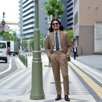 Как носить костюм с оксфордами