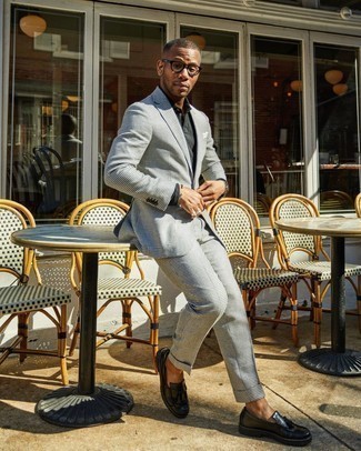 Как носить костюм с свитером с воротником поло