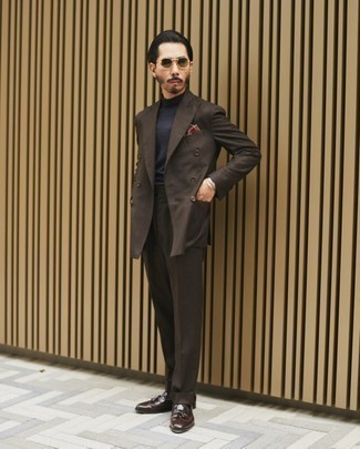 Как носить костюм с лоферами с кисточками