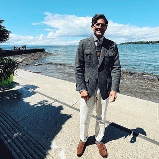 Как носить трикотажный жилет с брюками чинос