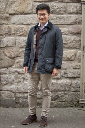 Как носить трикотажный жилет с полевой курткой