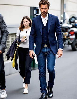 С чем носить трикотажный жилет мужчине