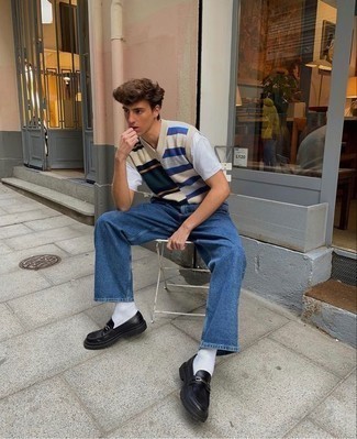 Как носить трикотажный жилет с лоферами мужчине