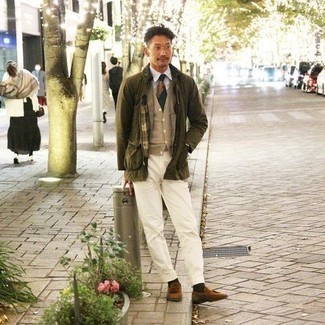 Как носить трикотажный жилет с лоферами мужчине