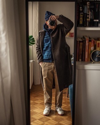 Как носить трикотажный жилет с длинным пальто