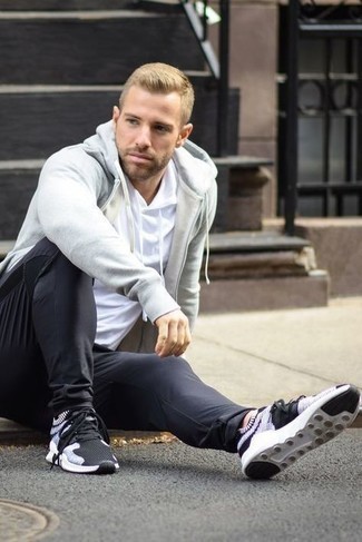 Как носить спортивные штаны с худи мужчине