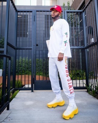 С чем носить спортивные штаны мужчине