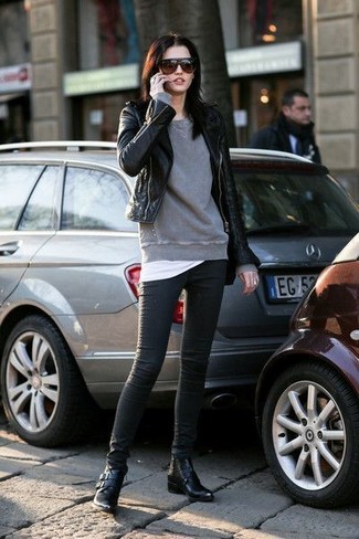 Как носить свитшот с косухой женщине