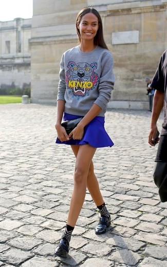 Как носить свитшот с лоферами женщине