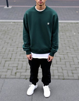 Как носить свитшот с спортивными штанами мужчине