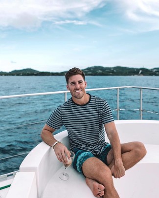 С чем носить шорты для плавания