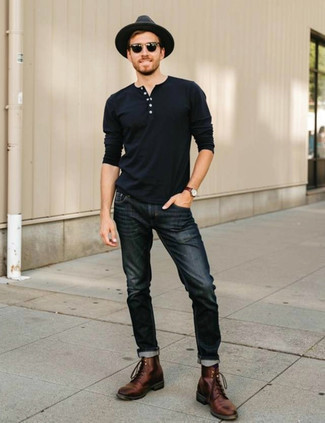 С чем носить футболку мужчине