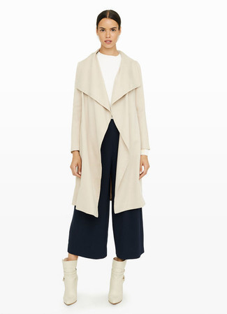 Какие брюки-кюлоты носить с светло-коричневыми ботильонами