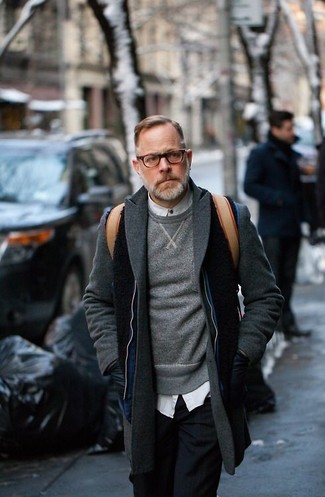 С чем носить светло-коричневый рюкзак мужчине