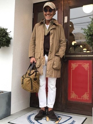 С чем носить светло-коричневую куртку с воротником и на пуговицах