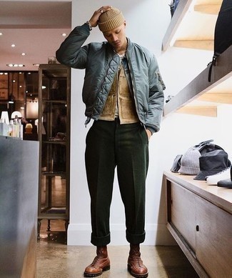 С чем носить светло-коричневую шапку мужчине