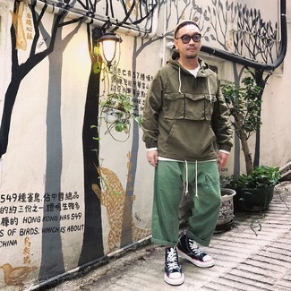 С чем носить светло-коричневую шапку мужчине