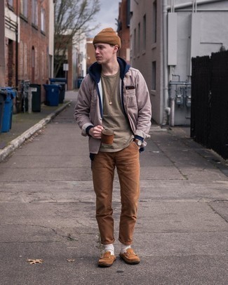 С чем носить светло-коричневую шапку мужчине