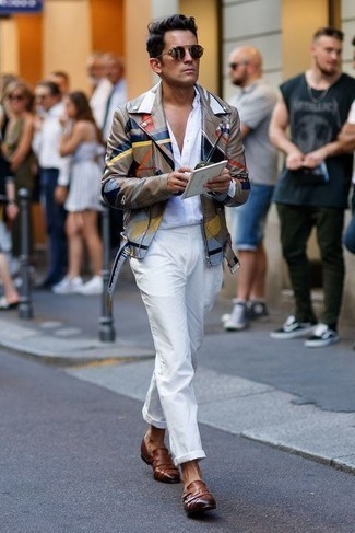 С чем носить светло-коричневую косуху мужчине