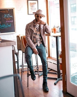 С чем носить светло-коричневую косуху мужчине