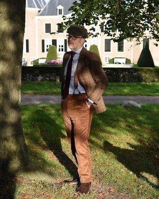 Какие броги носить с светло-коричневым пиджаком