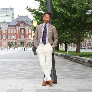 Какие лоферы носить с светло-коричневым пиджаком мужчине