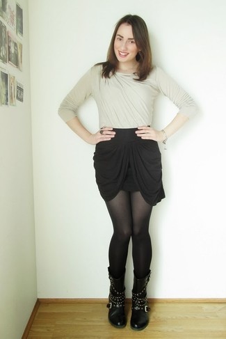 С чем носить светло-коричневую блузку