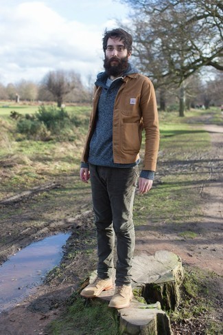 Какие куртки-рубашки носить с светло-коричневыми ботинками броги