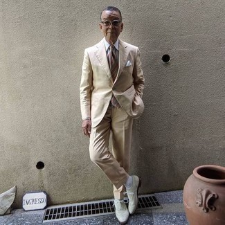 Какие костюмы носить с светло-коричневыми брогами