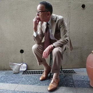 Какие костюмы носить с светло-коричневыми брогами