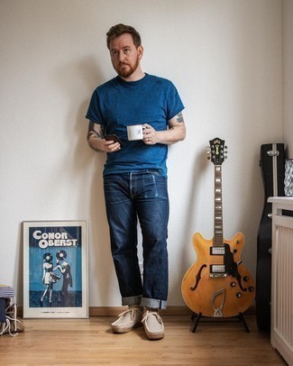 С чем носить светло-коричневые ботинки дезерты из плотной ткани