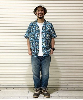 С чем носить светло-коричневый зимние ботинки из плотной ткани мужчине