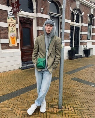 С чем носить светло-коричневый пиджак в клетку мужчине