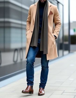 С чем носить светло-коричневое пальто мужчине