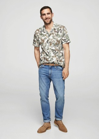 Какие джинсы носить с светло-коричневыми туфлями дерби