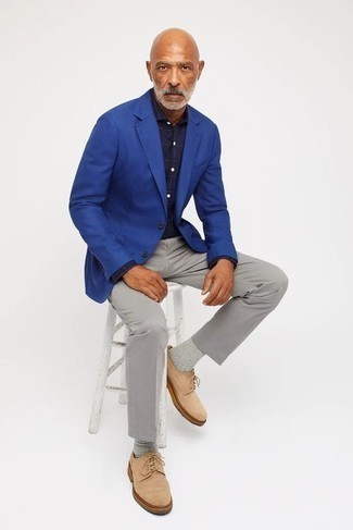 С чем носить светло-коричневые туфли дерби