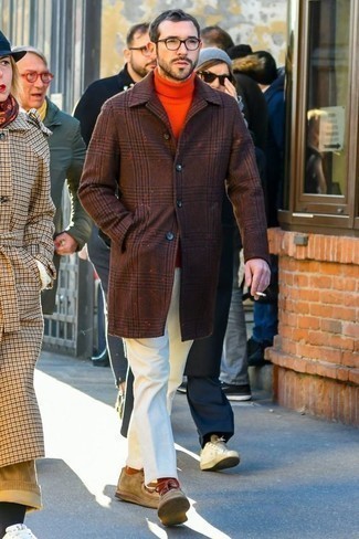 Какие водолазки носить с светло-коричневыми ботинками дезертами