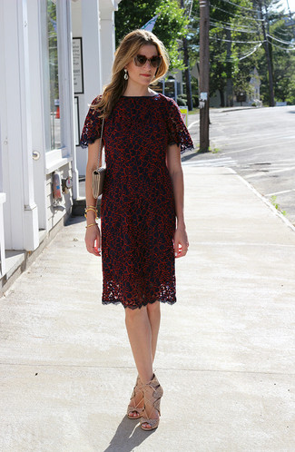 С чем носить светло-коричневые гладиаторов